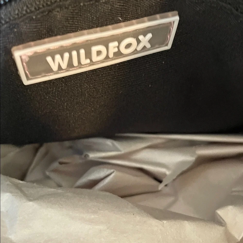 WILDFOX Purple Shoulder Strap Purse Bag‎ NWT